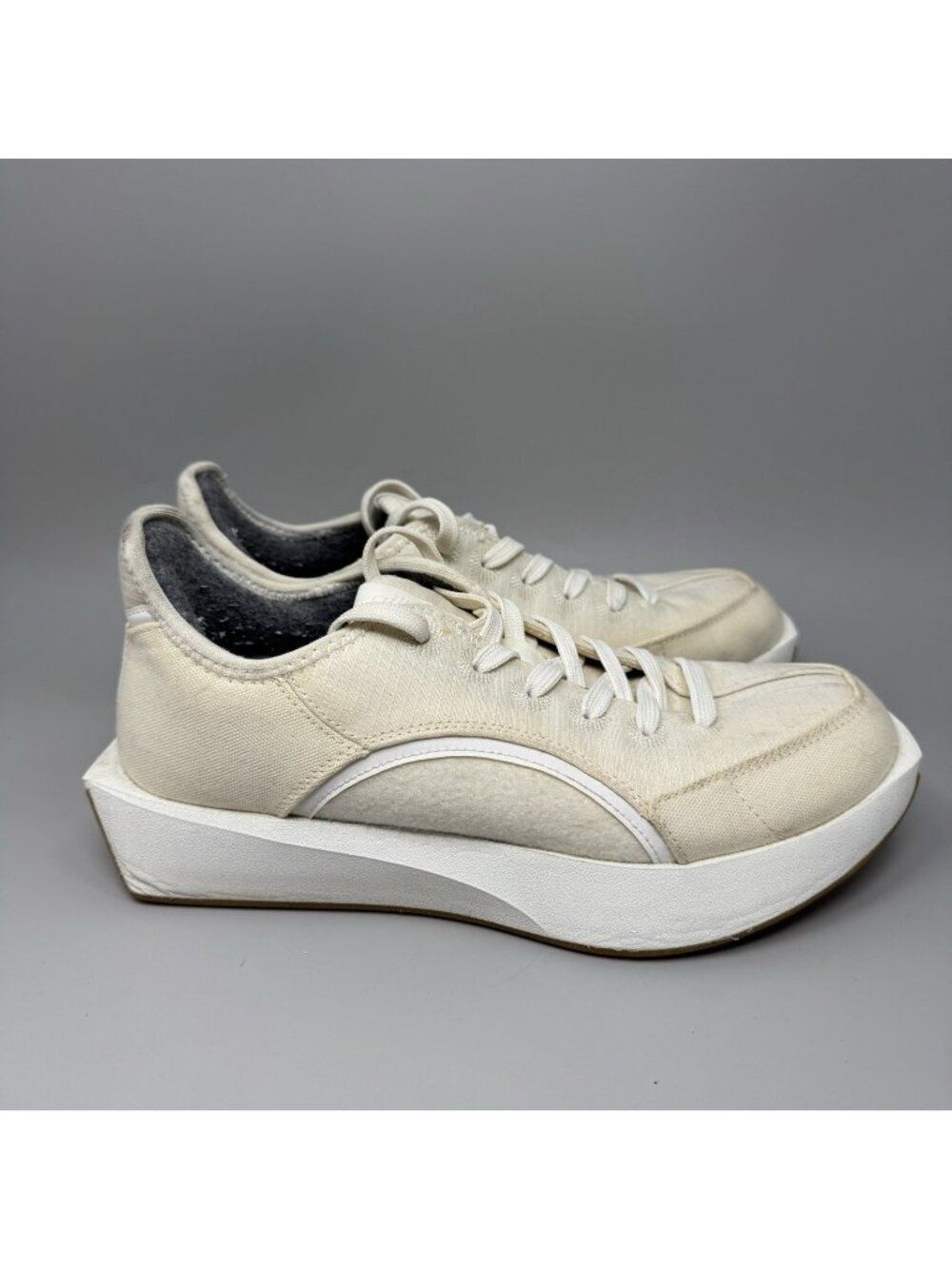 Allbirds Womens Risers White Beige Running Shoes Sneakers Size 9